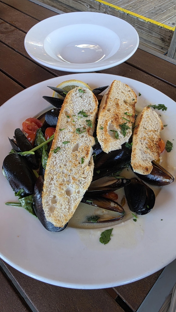 Mussels served with toasted bread at Wahoo’s Fish House in Murrells Inlet