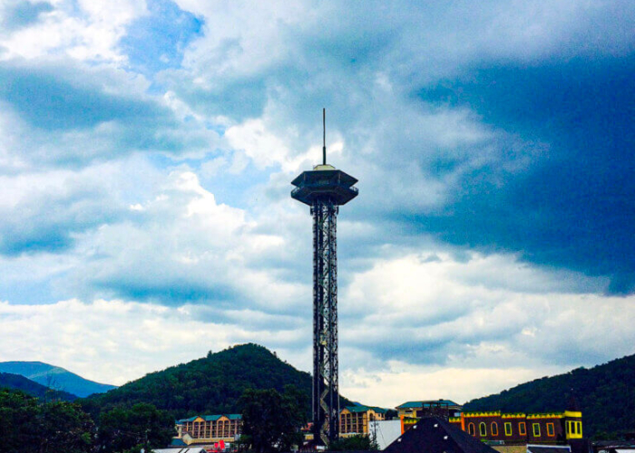 Gatlinburg Space Needle Guide: Views, Tickets, and Visitor Tips