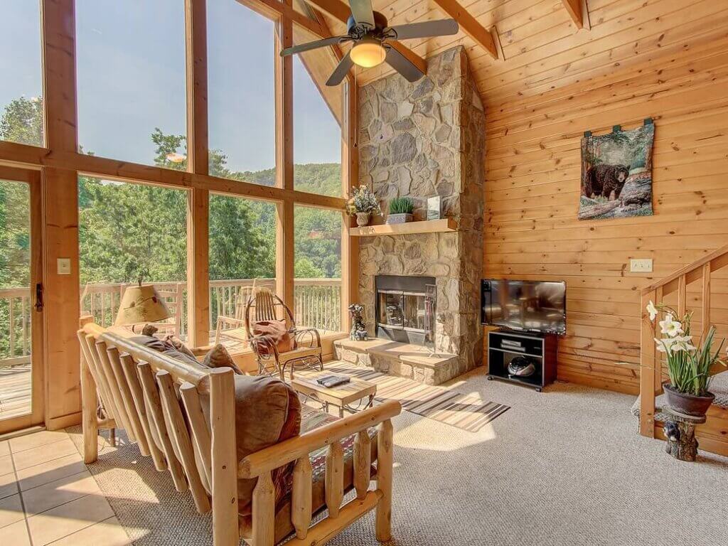 Cabins in Gatlinburg and Pigeon Forge