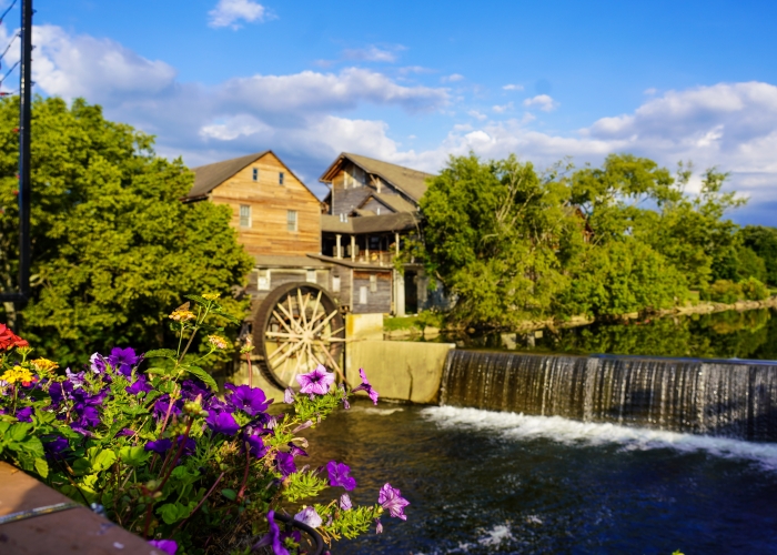 Top Places to Shop in Pigeon Forge and the Smoky Mountains