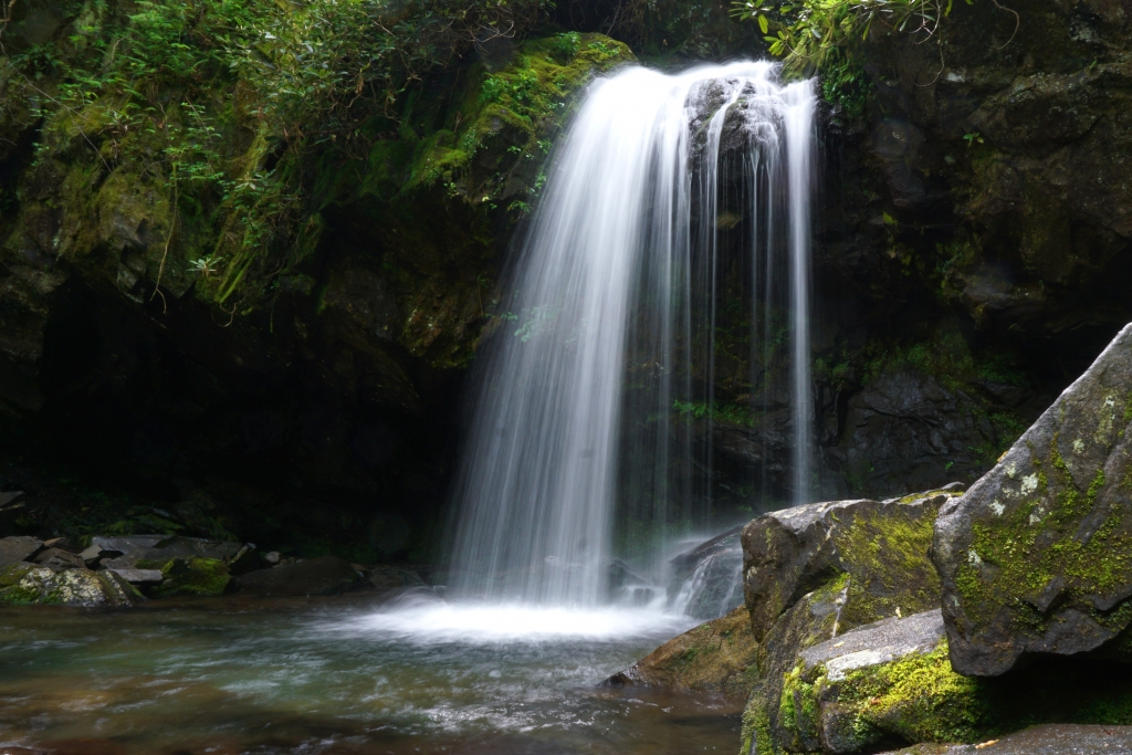 Grotto falls - waterfalls in Gatlinburg