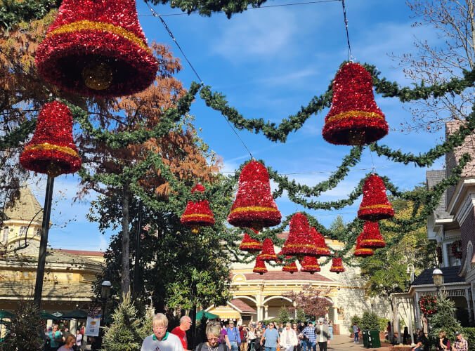 Your Ultimate Guide to a Gatlinburg Christmas in the Smoky Mountains