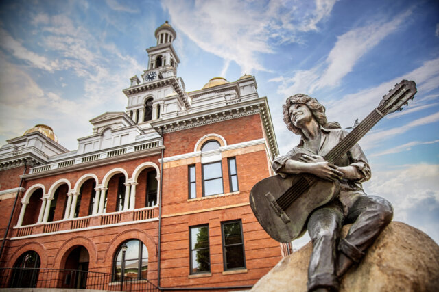 All About Dolly Parton: Childhood Home & Attractions