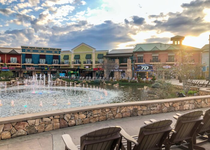 Specialty Shops & Commercial Centers in Pigeon Forge