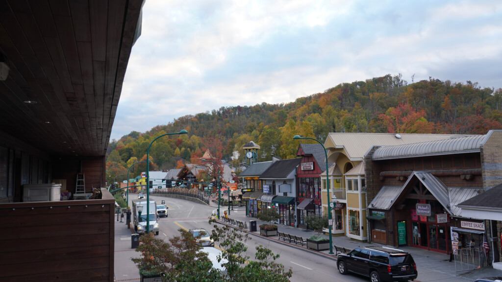 Fall colors along the Gatlinburg Parkway in autumn